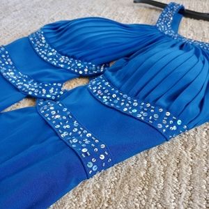 Morgan & Co. prom dress